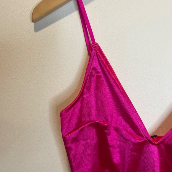 Enstyle fushia, sheath midi dress, size large - Picture 3 of 5